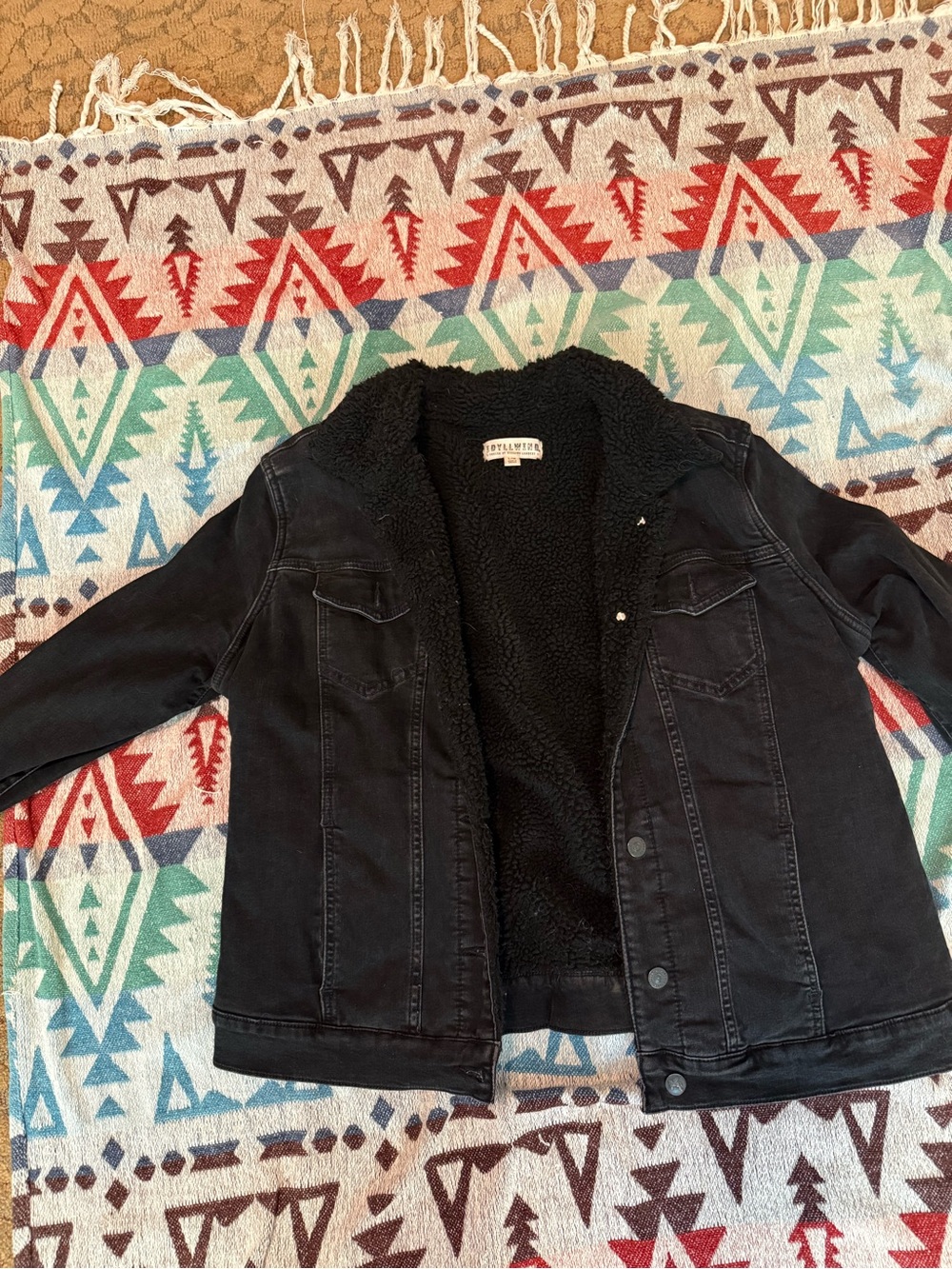 Idyllwind Jacket Sherpa-Lined Denim Jacket for Women - Picture 2 of 4